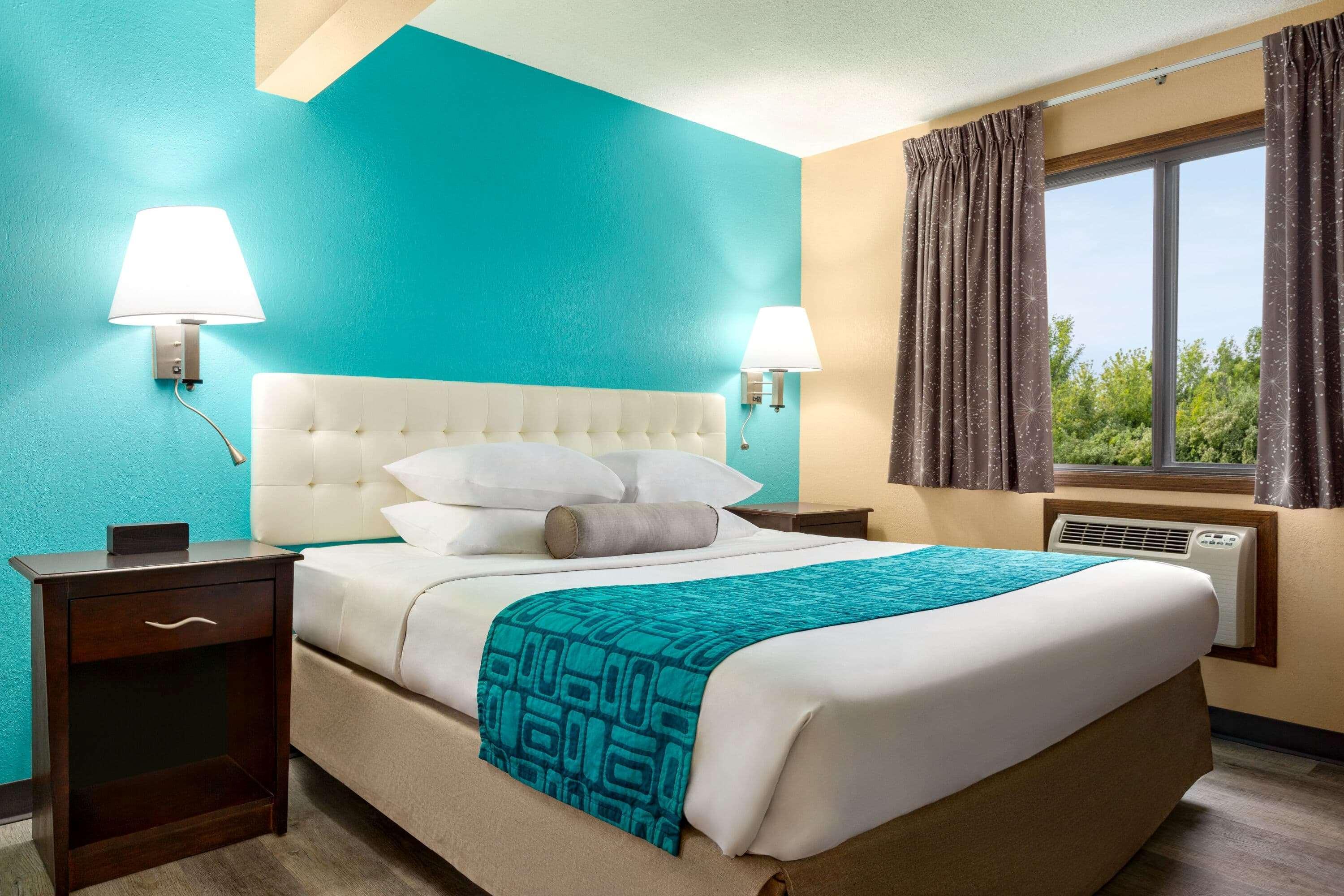 Howard Johnson By Wyndham Waterloo/Cedar Falls Ngoại thất bức ảnh