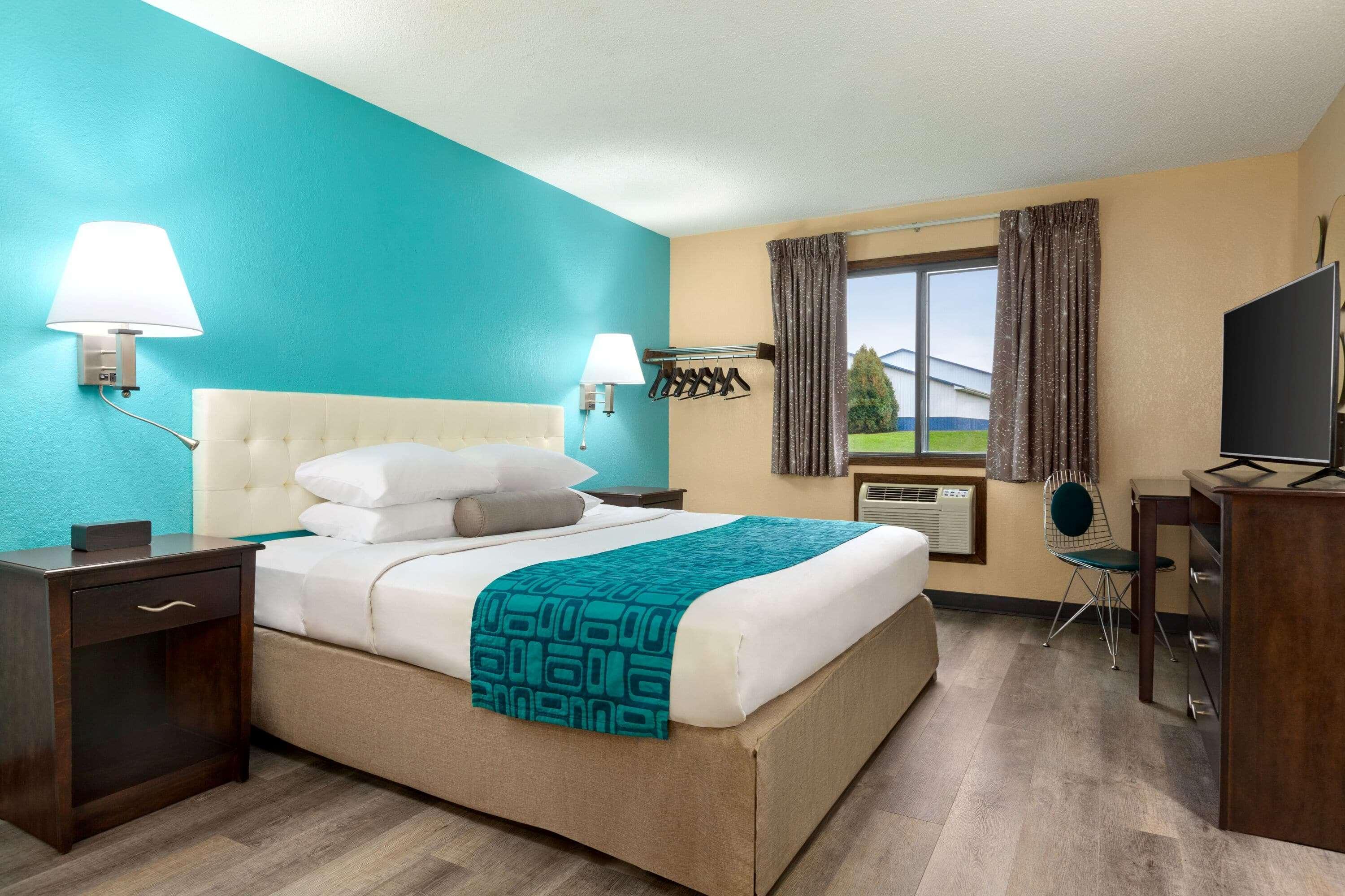 Howard Johnson By Wyndham Waterloo/Cedar Falls Ngoại thất bức ảnh